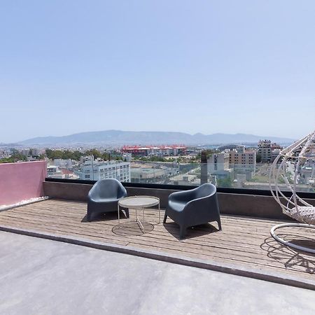 Apartment With Terrace In Piraeus Bagian luar foto