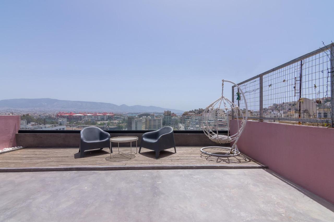 Apartment With Terrace In Piraeus Bagian luar foto