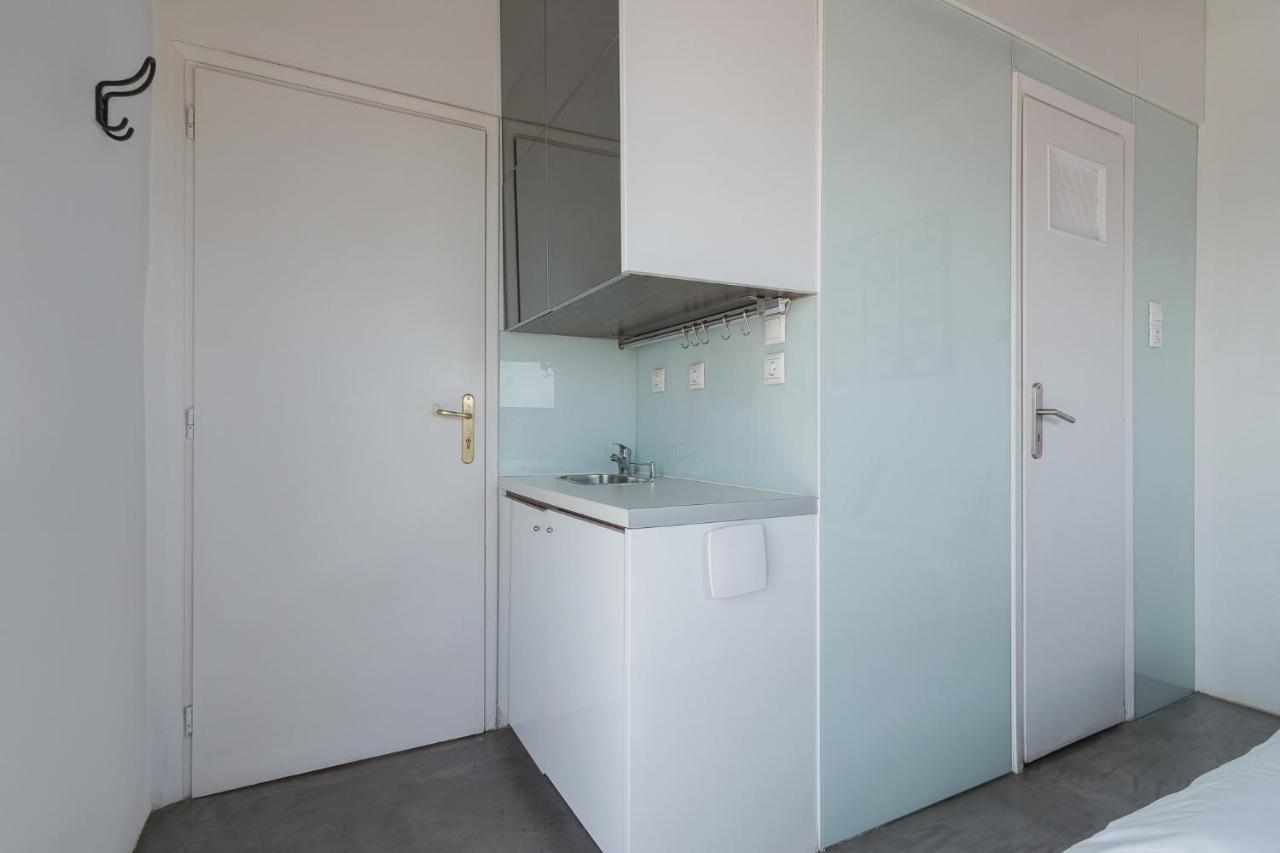 Apartment With Terrace In Piraeus Bagian luar foto